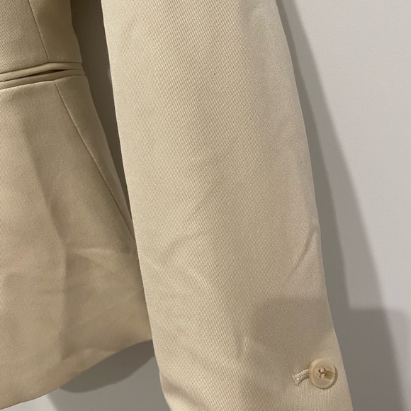 H&M New Blazer, 1 Button Tan - Picture 4 of 5